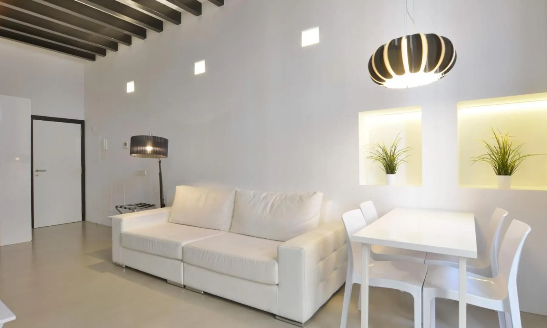 פלמה דה מיורקה Lonja Suites Apartments ספרד