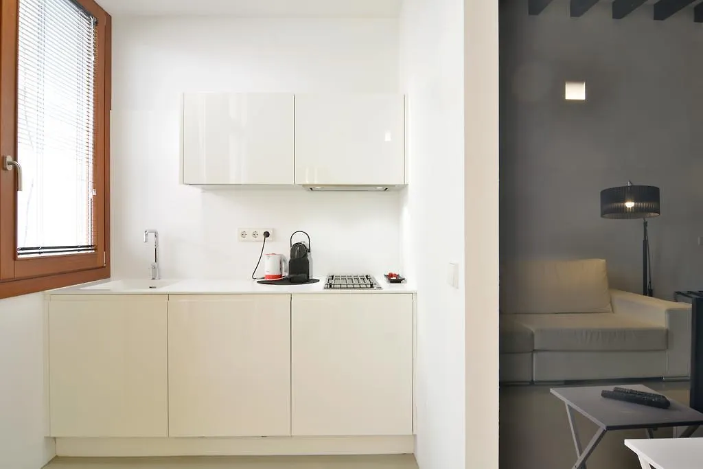 פלמה דה מיורקה Lonja Suites Apartments ספרד