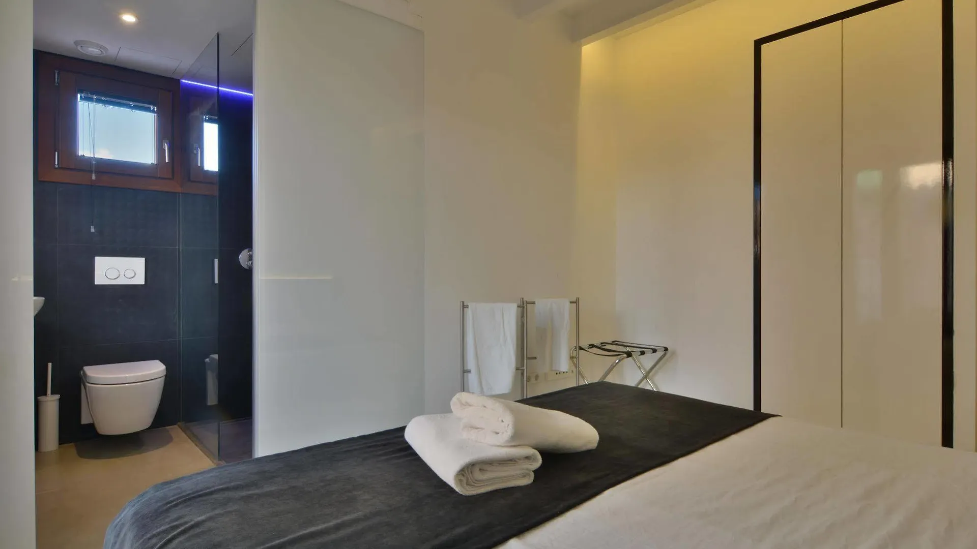 פלמה דה מיורקה Lonja Suites Apartments ספרד